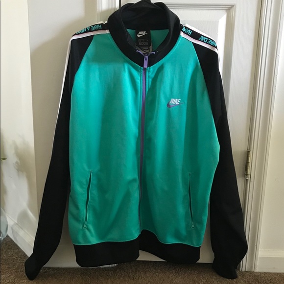 have a nike day track jacket
